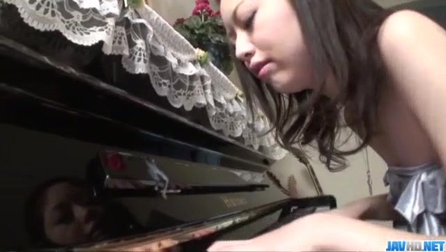 Hana tries a tasty dong up her needy throat - More at javhd.net
