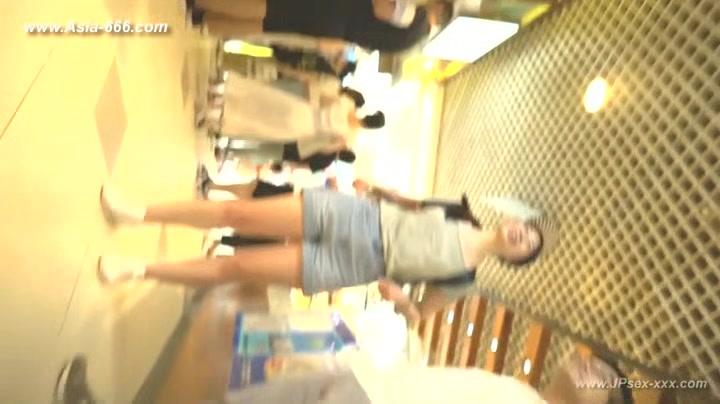 peeping chinese amateur upskirt.***