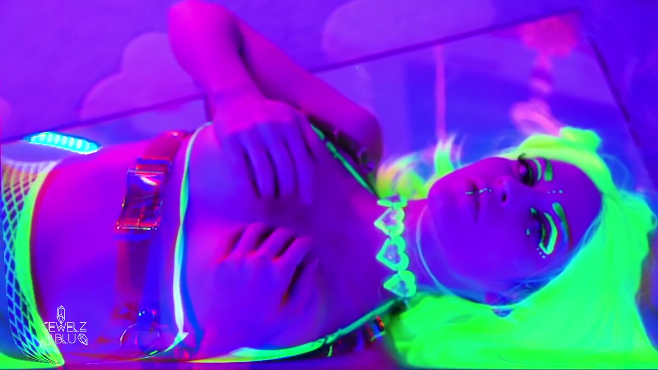 Trippy Neon Fishnet Dildo Suck And Fuck (full Video On - Jewelz Blu