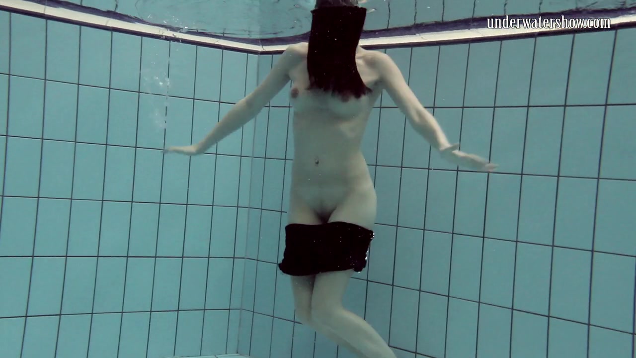 UnderwaterShow Video: Loris Licicia