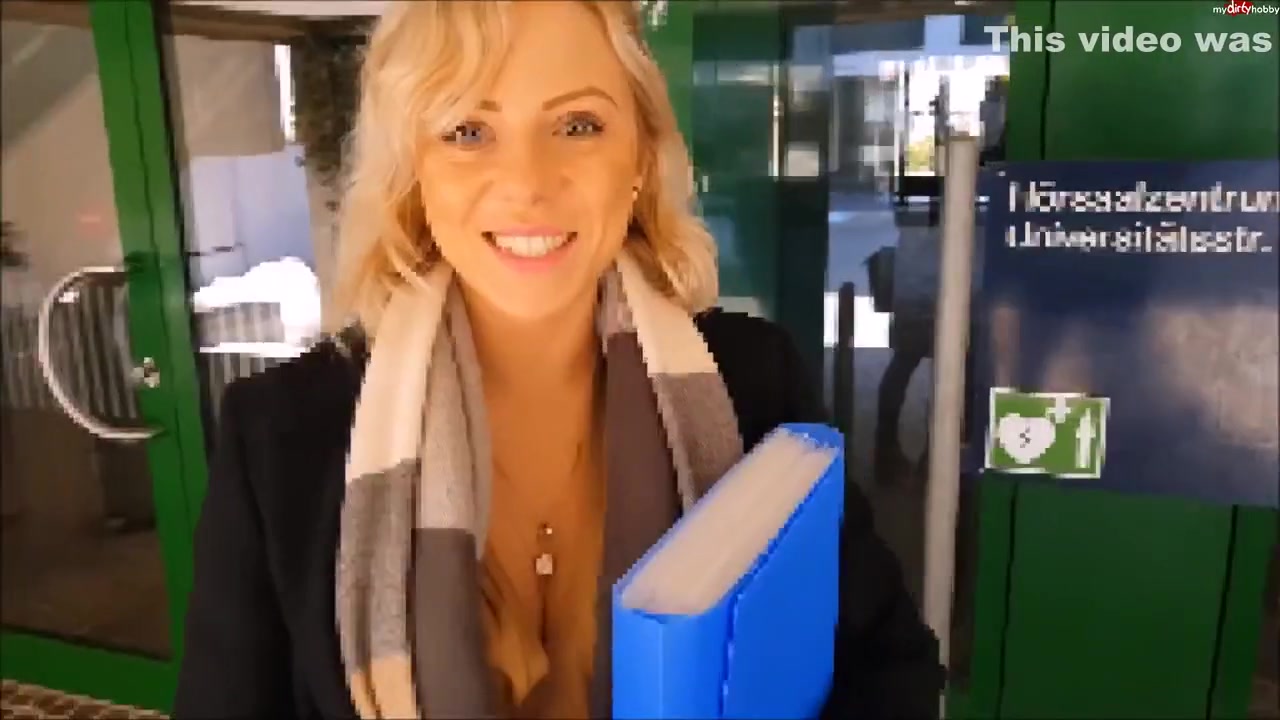 Lilli Vanilli In Vor Der Uni Abgeschleppt