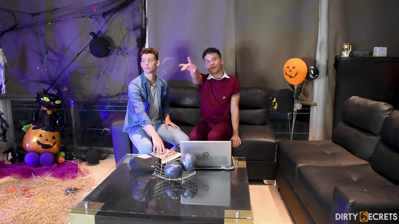 College Mate Convinces His Straight Friend To Fuck At His Parents House