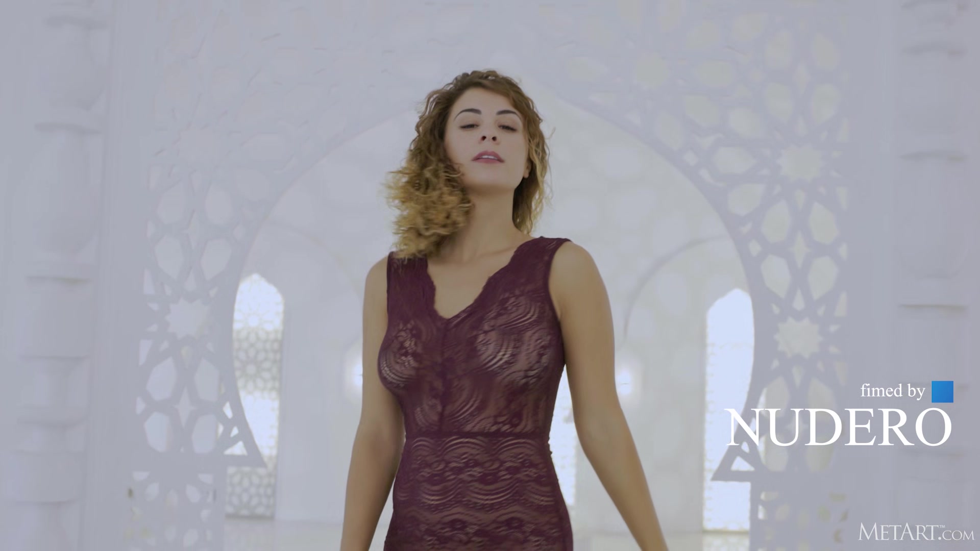 Arabesque - Alice Kelly