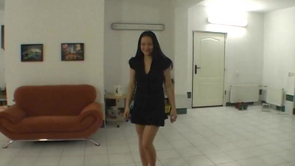 Lapdance by perfectly shaped czech chick