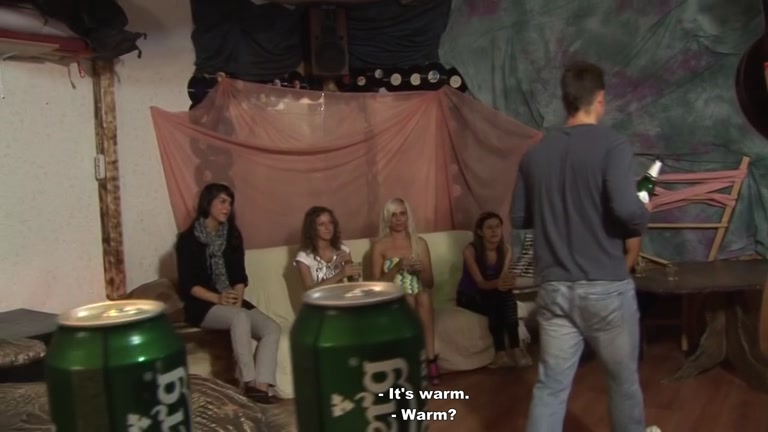 Group fucking at a wild student 18+ party