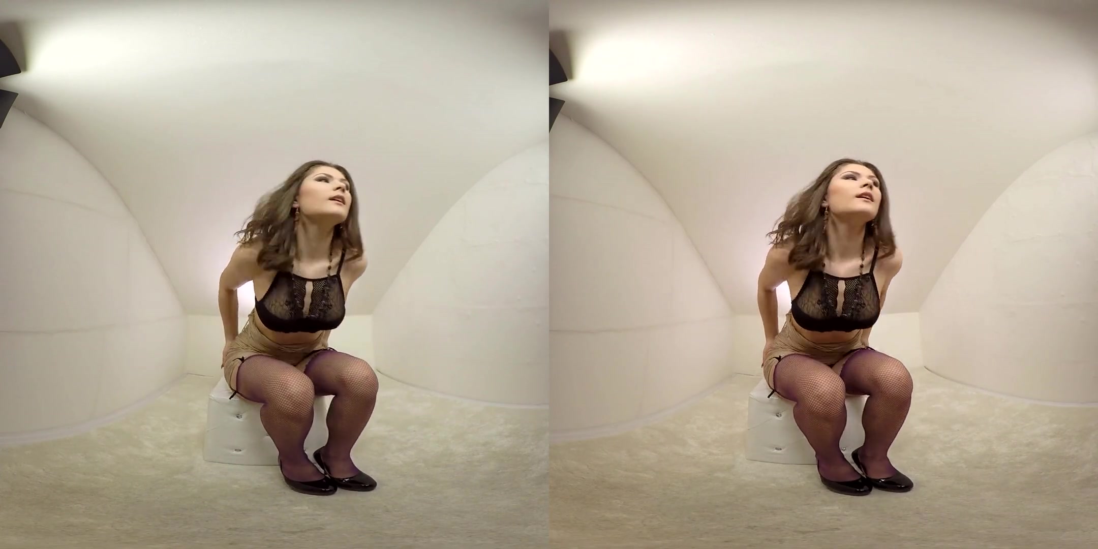 Grace Carson in 260 - Grace Carson - BravoModelsMedia
