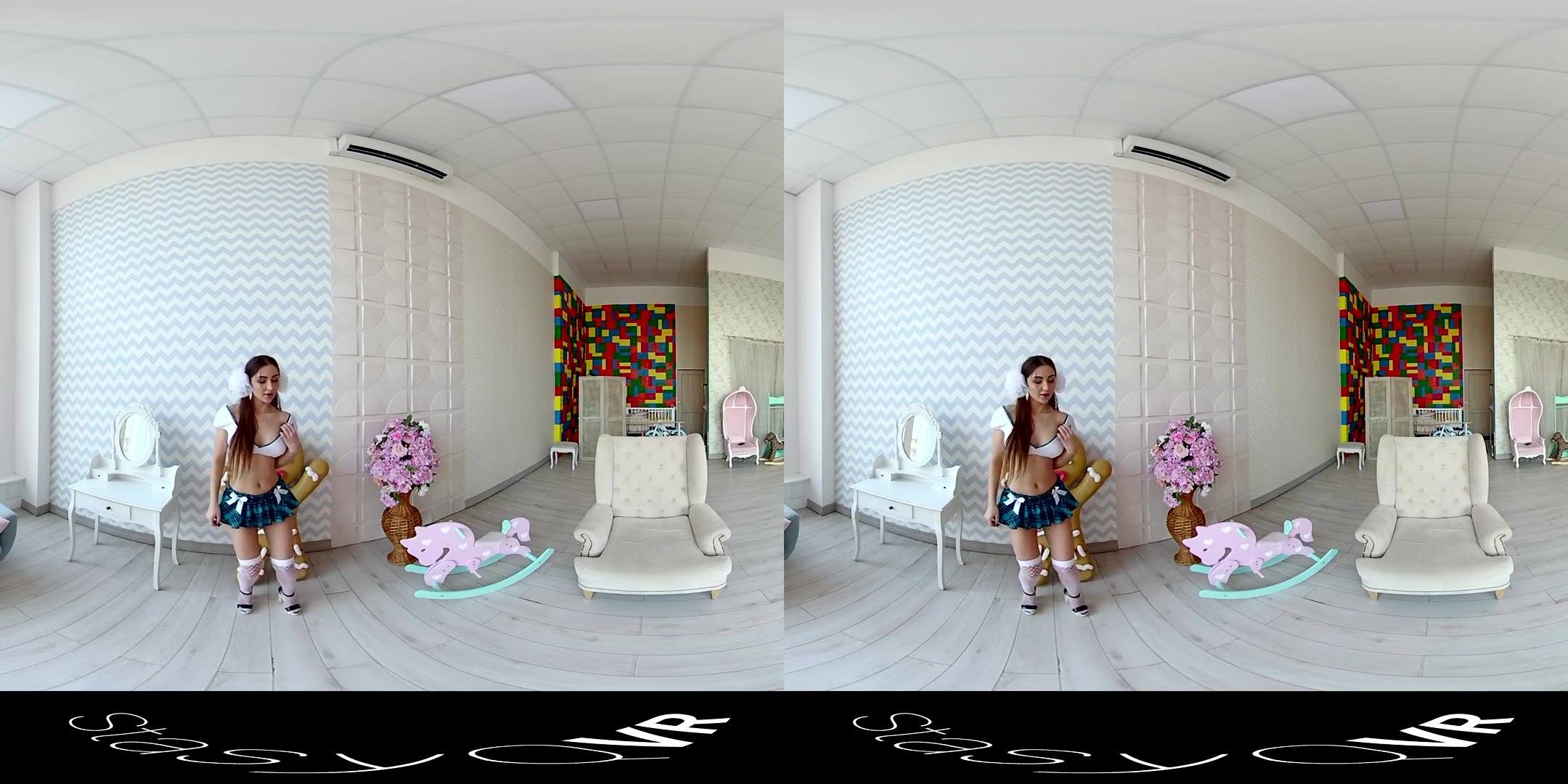 ForyQ in Playful Playdate - StasyQVR