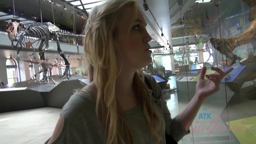 ATKGirlfriends video: virtual vacation with Amanda Bryant