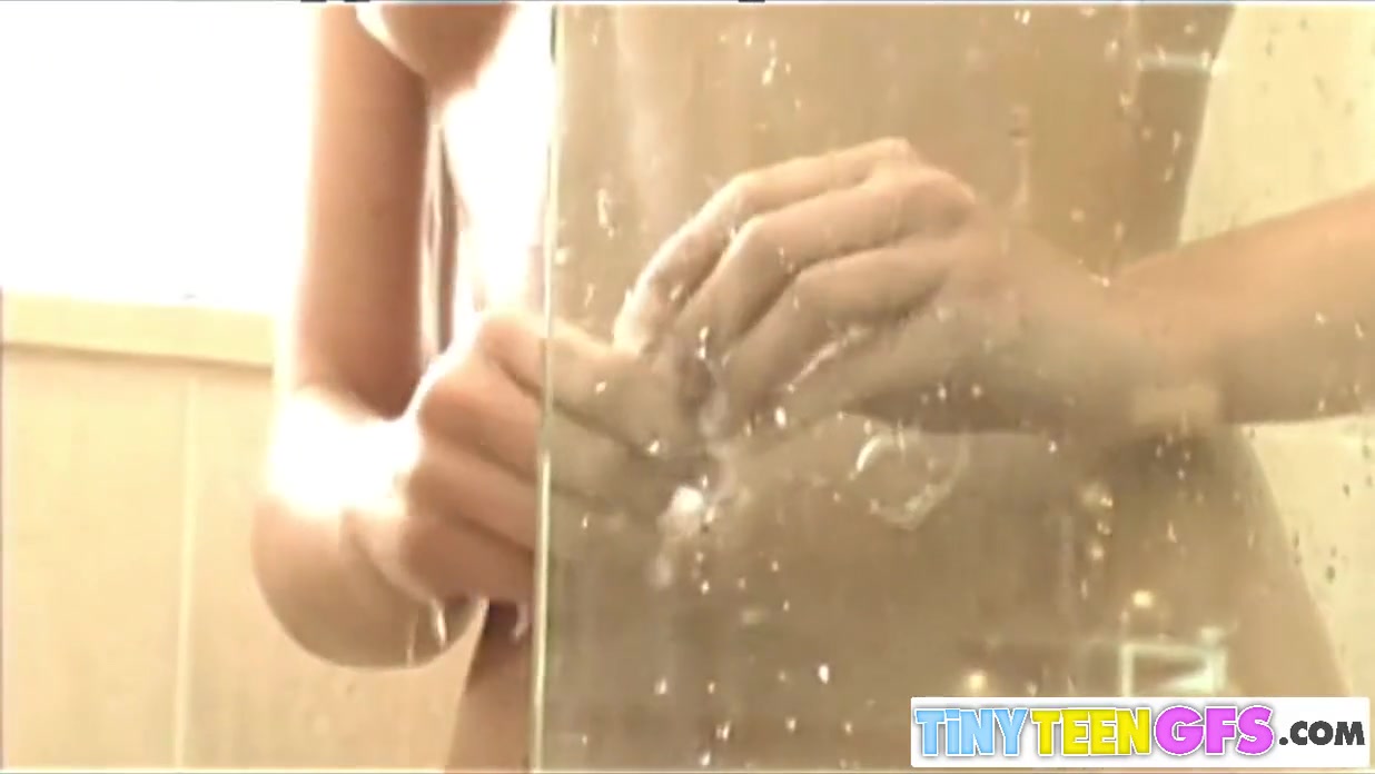 Brooke Skye - Sweet Rubbing Tits And Shower Bath