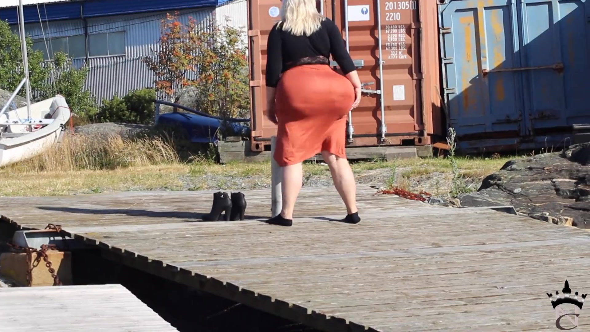Waves On The Bridge - Sex Movies Featuring Natasha Crown