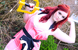 Jaye Rose in Thick Backyard Cosplay Redhead - CosplayBabes