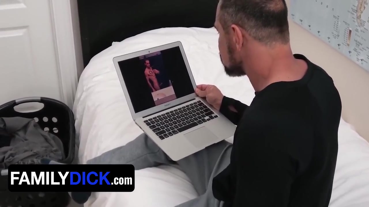 Young Stud Taught How To Fuck By His Scruffy Older Stepdaddy With Dante Colle And Max Sargent