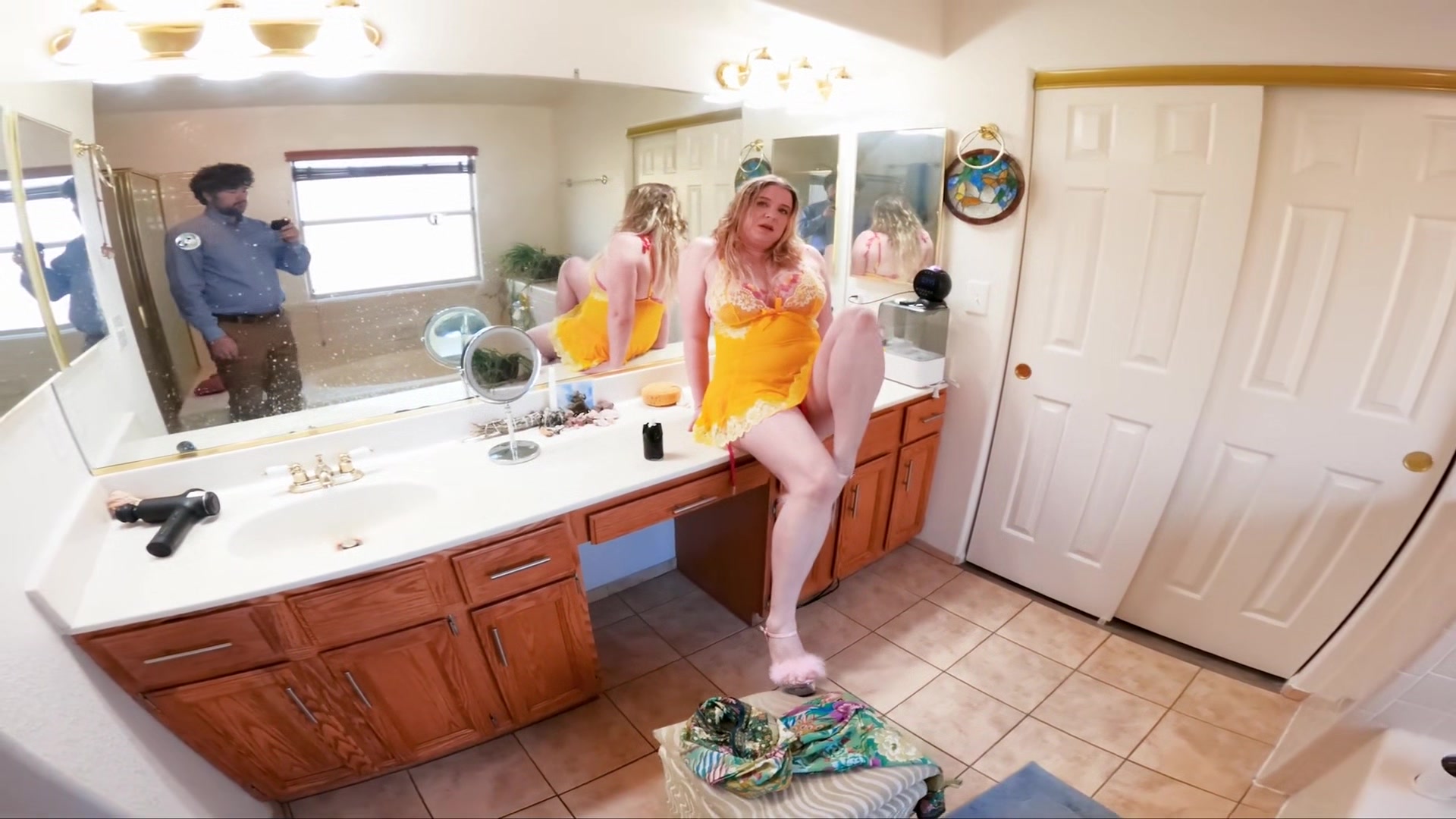 Hot Wife Fucks The Contractor For A Cheap Remodel