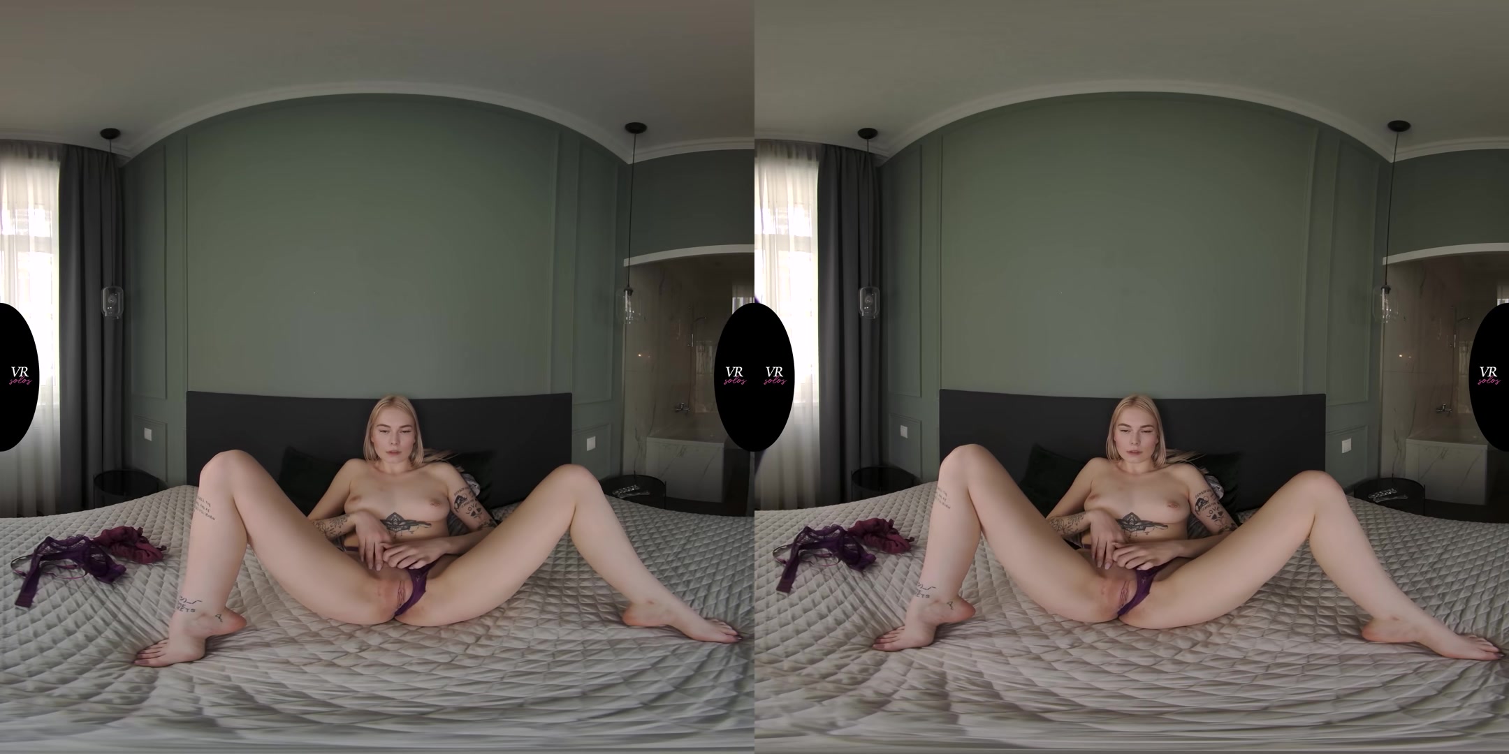 Petite teen 18+ Fucks Herself With Glass Dildo - VRsolos