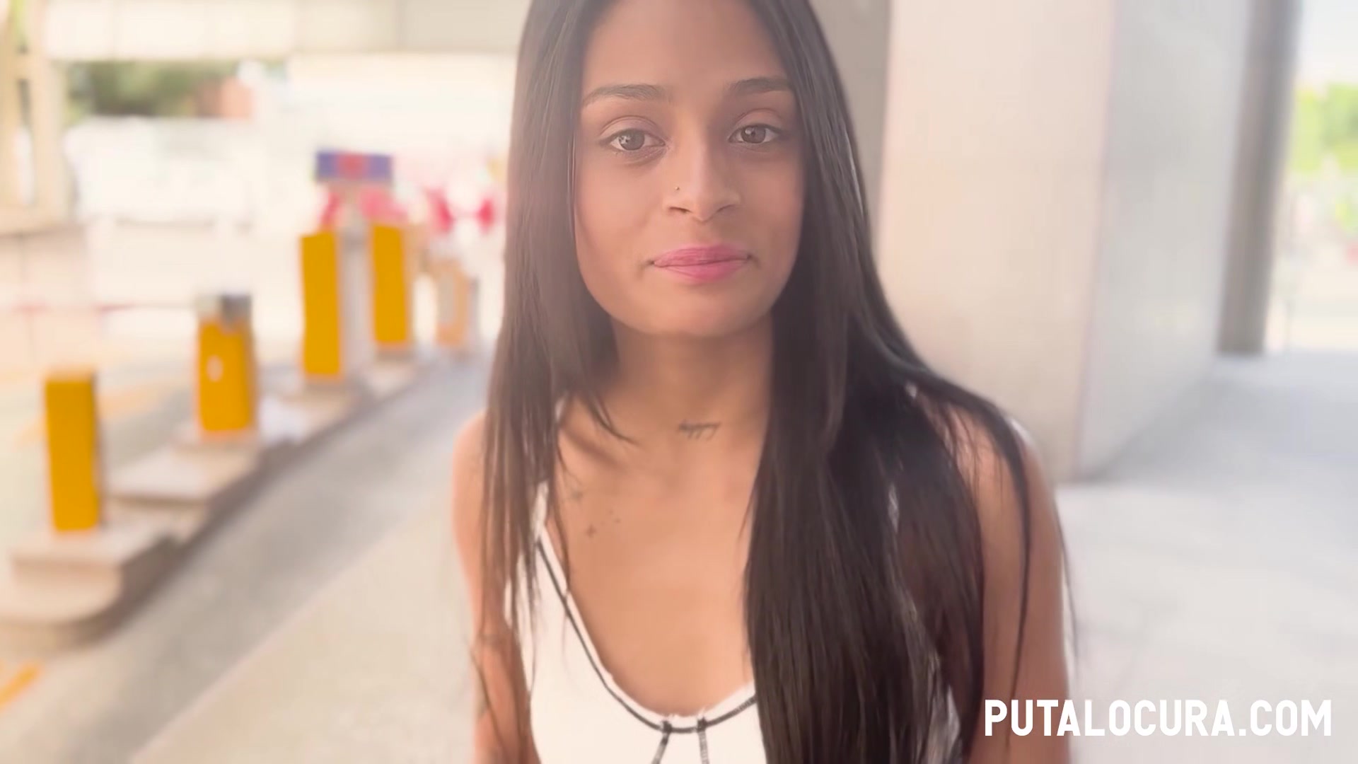 Thin Colombian Breiny Zoe Caught On The Street
