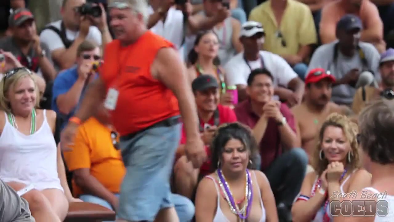 Video And Photos From The 2009 Show By Camera Guy Damen - SouthBeachCoeds