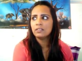 Desi Horny Aunty smoking n showing everythng
