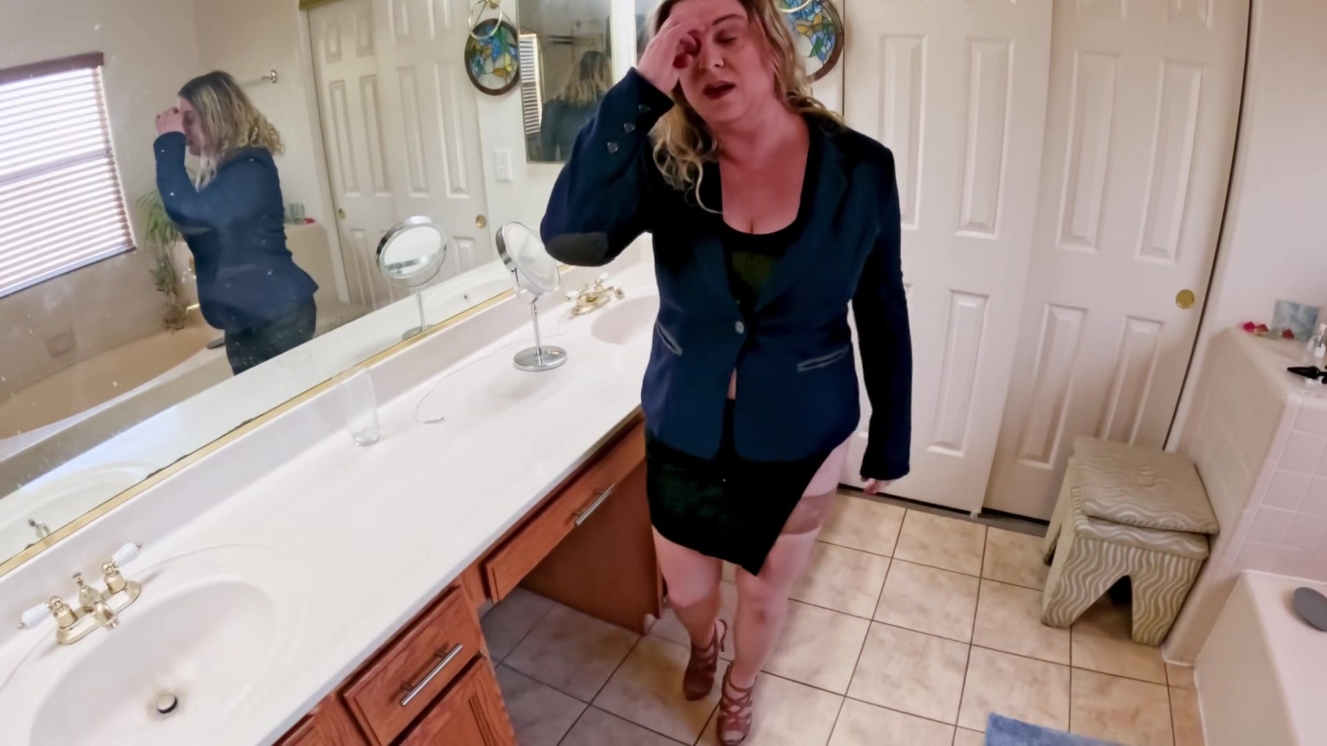 Stepmom Can't Stop Thinking About Anal