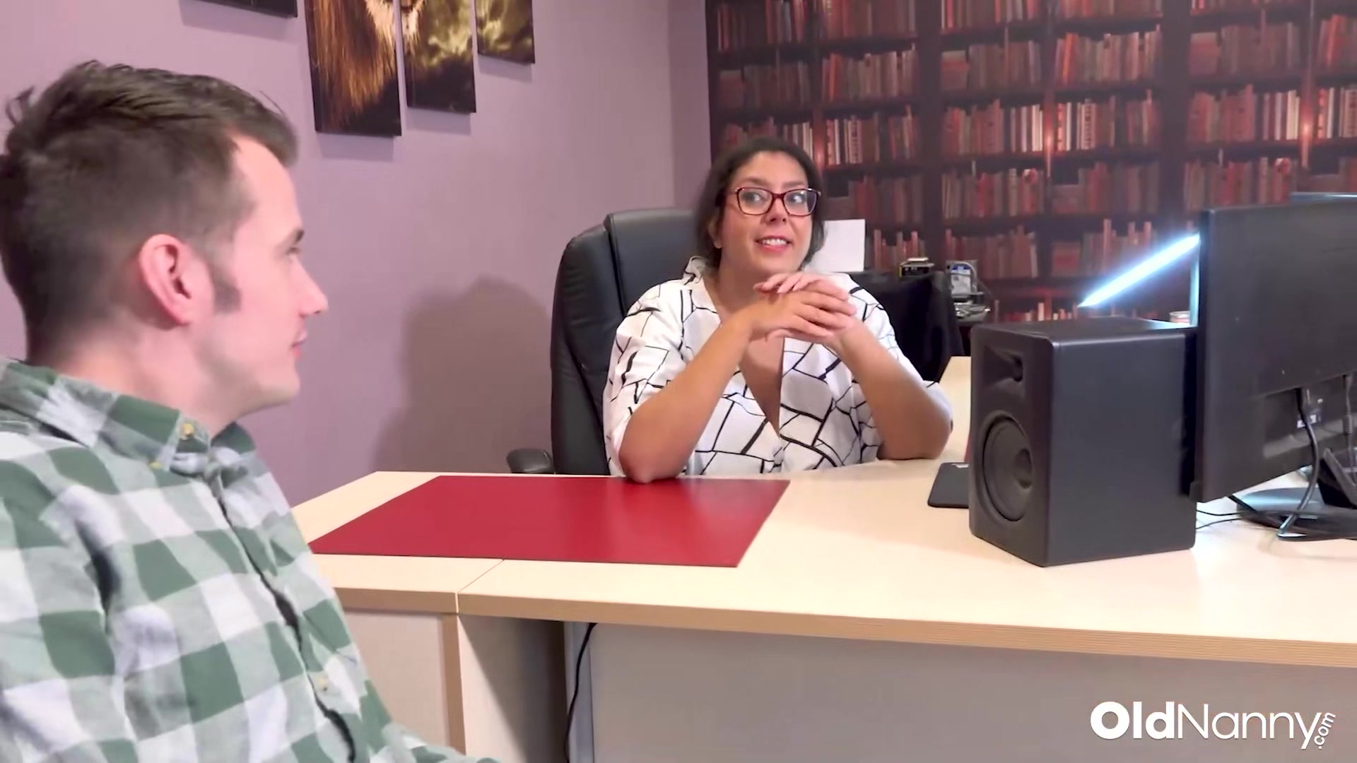 BBW France Mature Boss Cassie Hill Tests Sam Bourne s Lust
