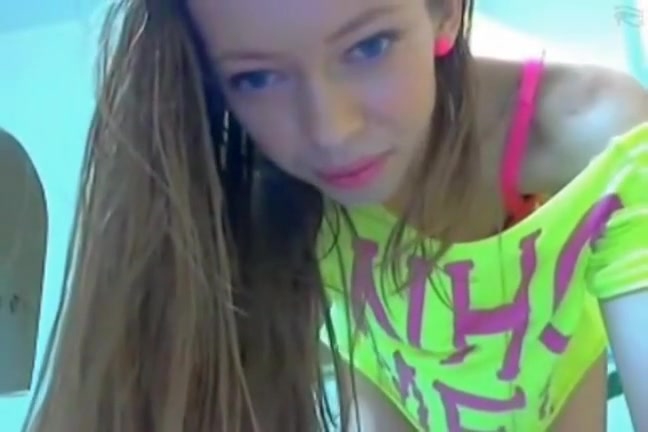 Hot cam girl and her pink pussy