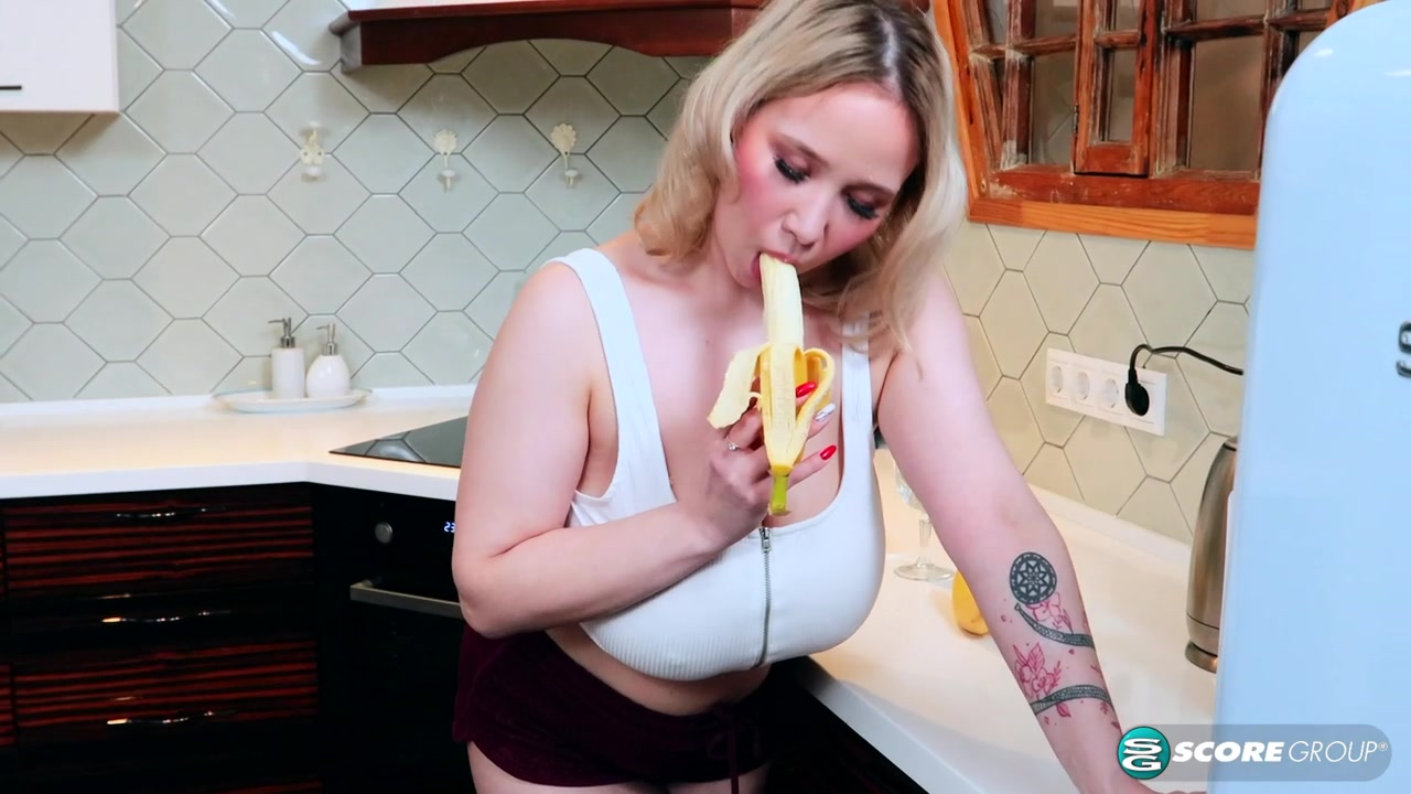 Katie Rose: Topheavy Chef