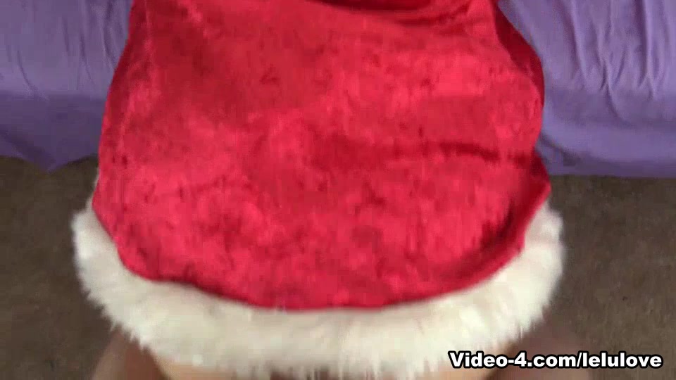 Sucking Fucking Cumshot In Sexy Santa Outfit