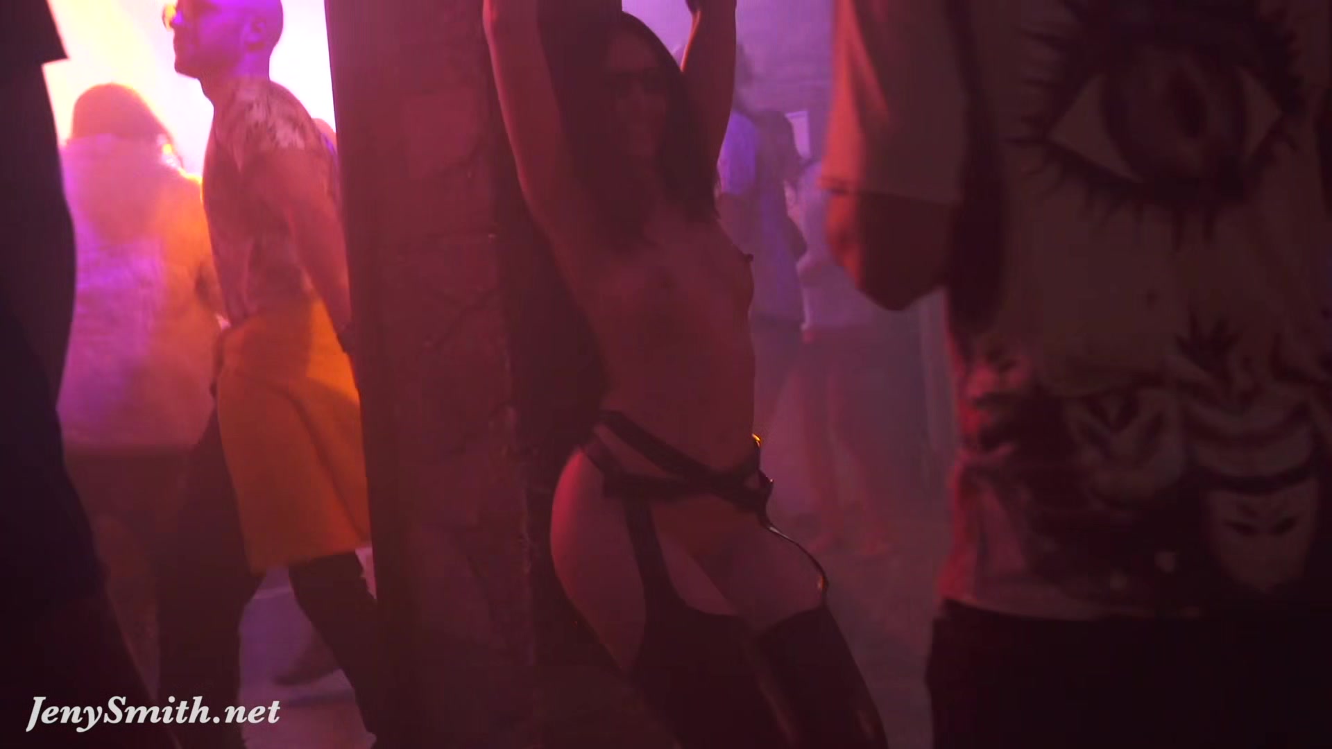 Jeny's Fake twin Step sister Merry goes to club