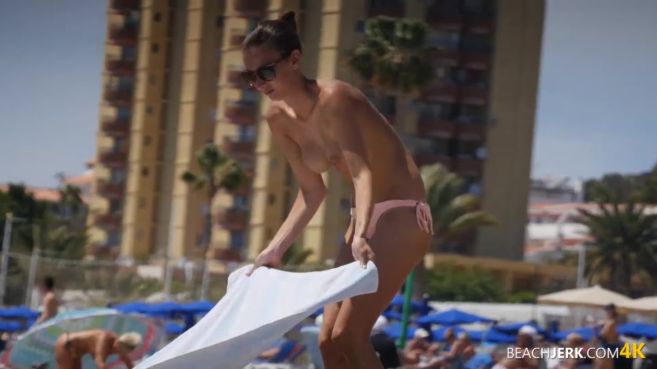 She's Superhot - BeachJerk