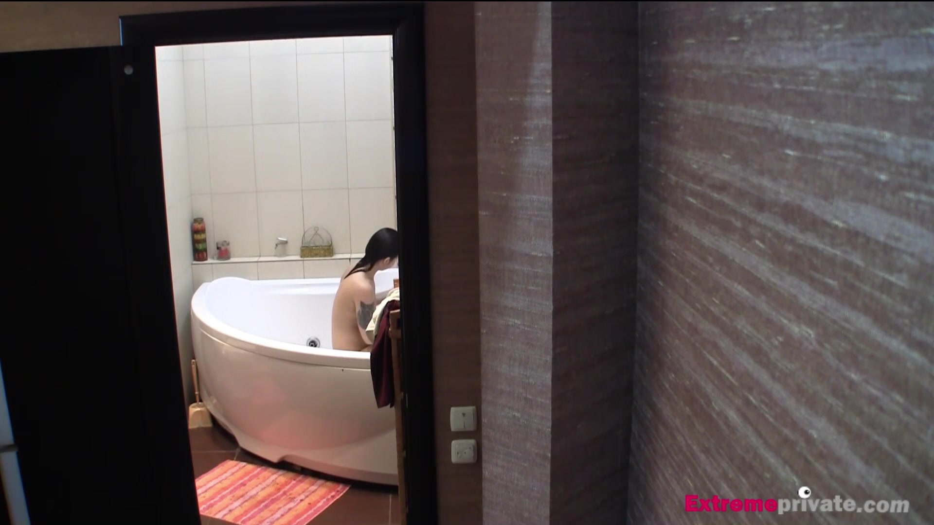 My showering stepsister 19 (HD )