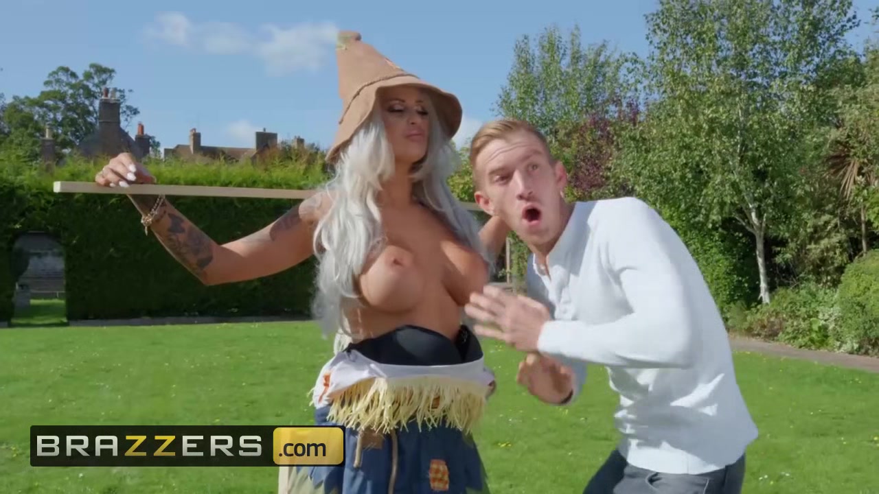 Brazzers Main Channel - Brooklyn Blue Danny D - Sex With The Scarecrow