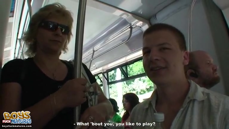 Tourist talked into hot stuff