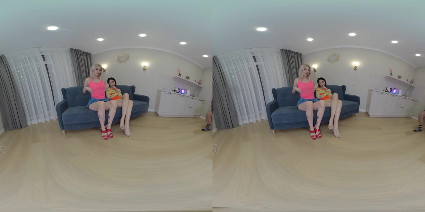 Threesome Karolina Geiman & Kammy Yammy For Old Professor - VRmodels