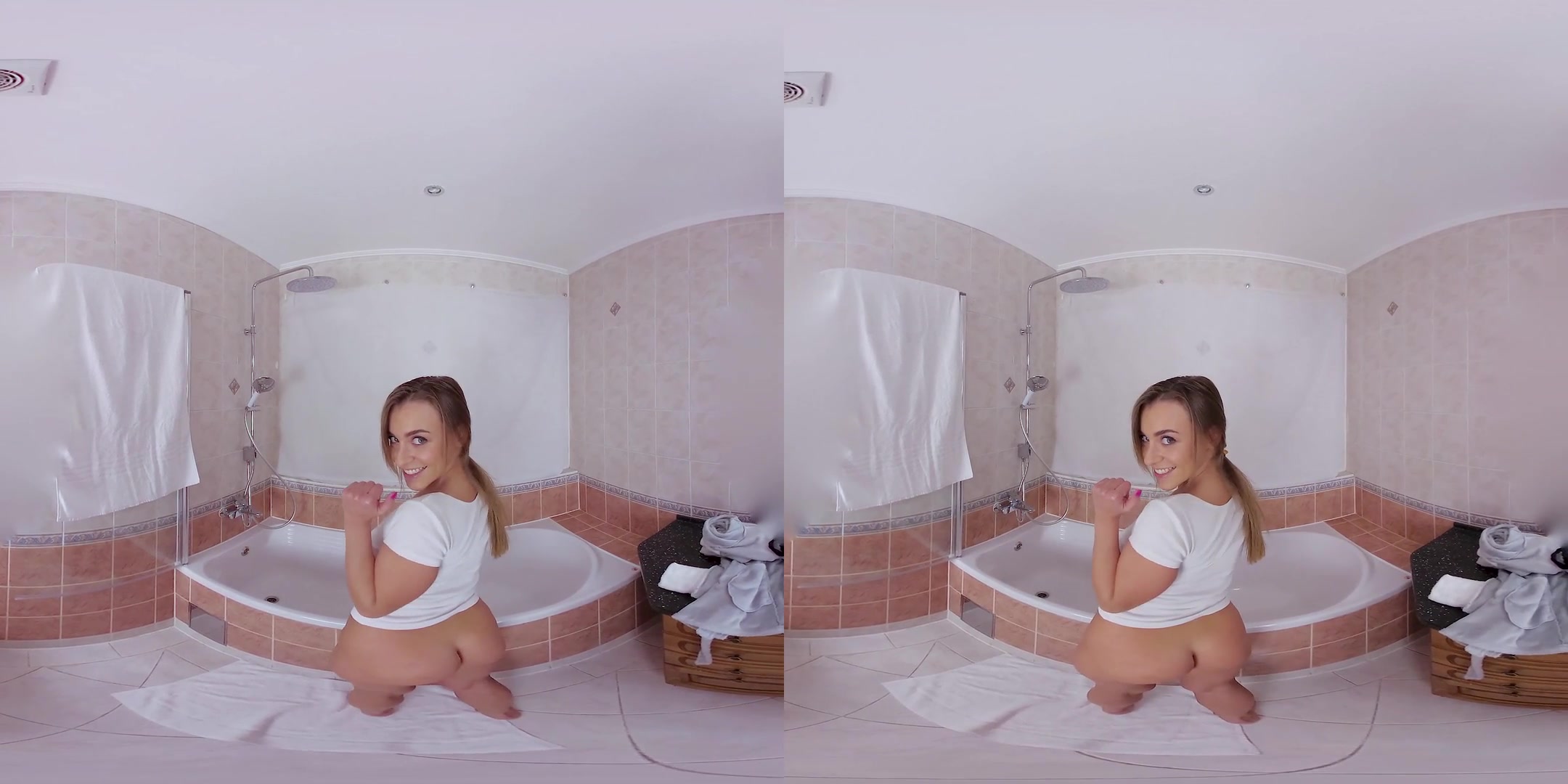 CzechVR 330 Shower Tease