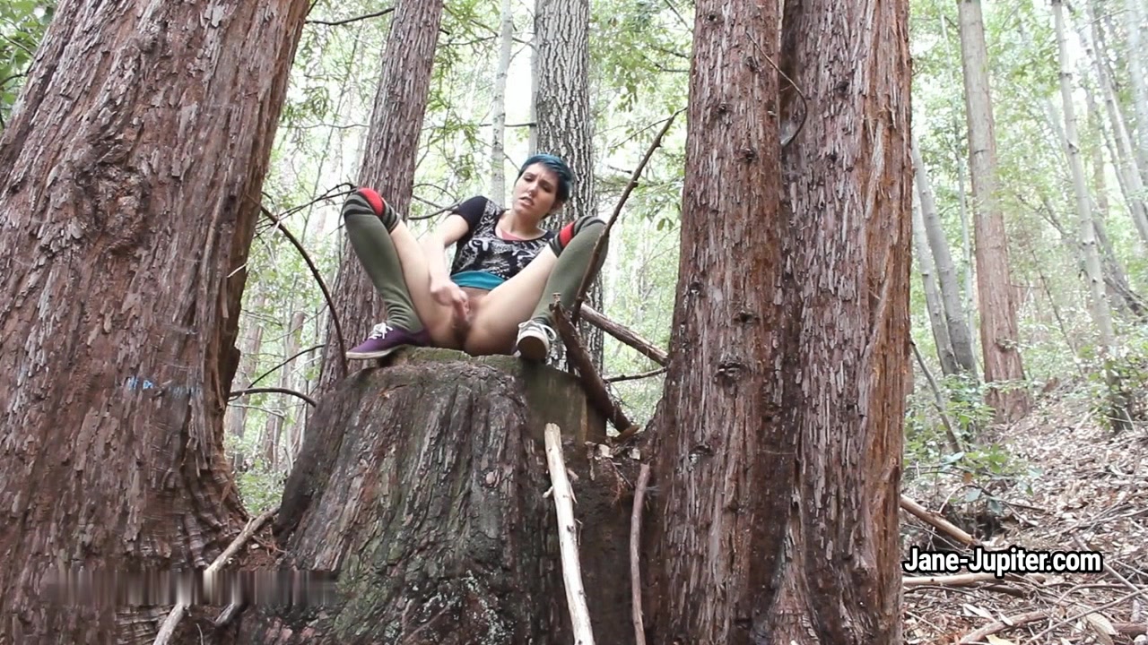 Jane Jupiter - Masturbating In A National Park
