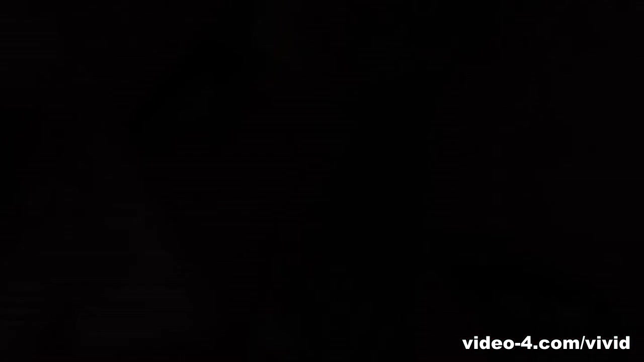 Vivid Video: Introducing the Russo Fake twins - 5