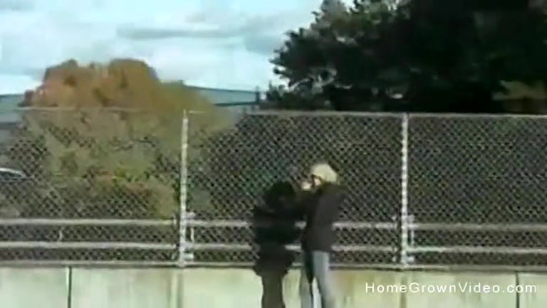 Blonde sucks and fucks her way out of being arrested