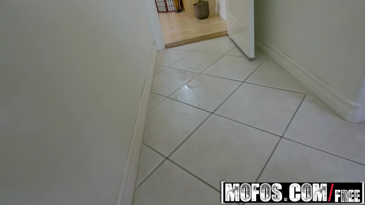 MOFOS Main Channel - Athena Rayne Mandy Muse - Now Watch Me Squirt