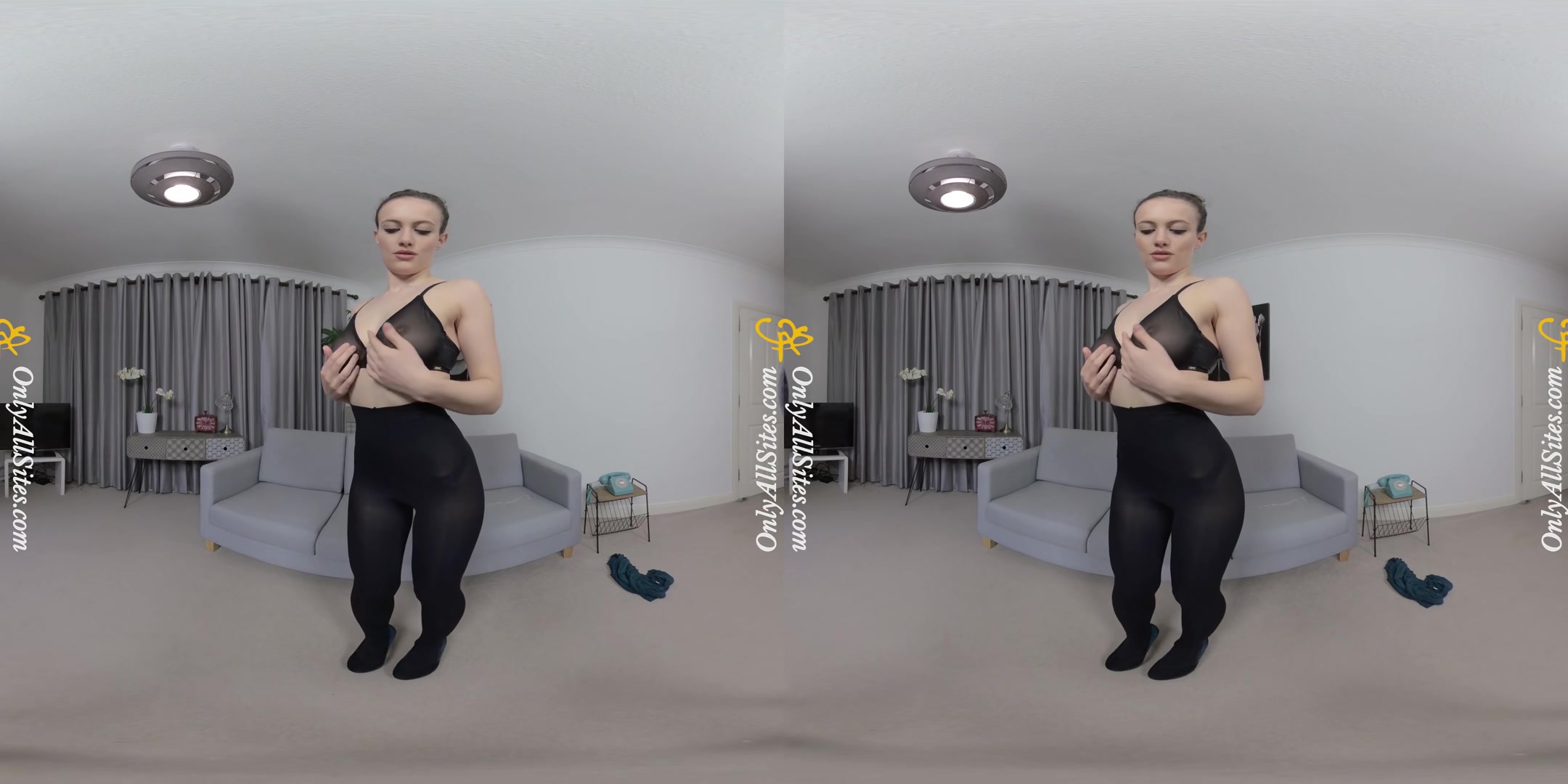 Jamie Jones - Pantyhose - OnlyTease