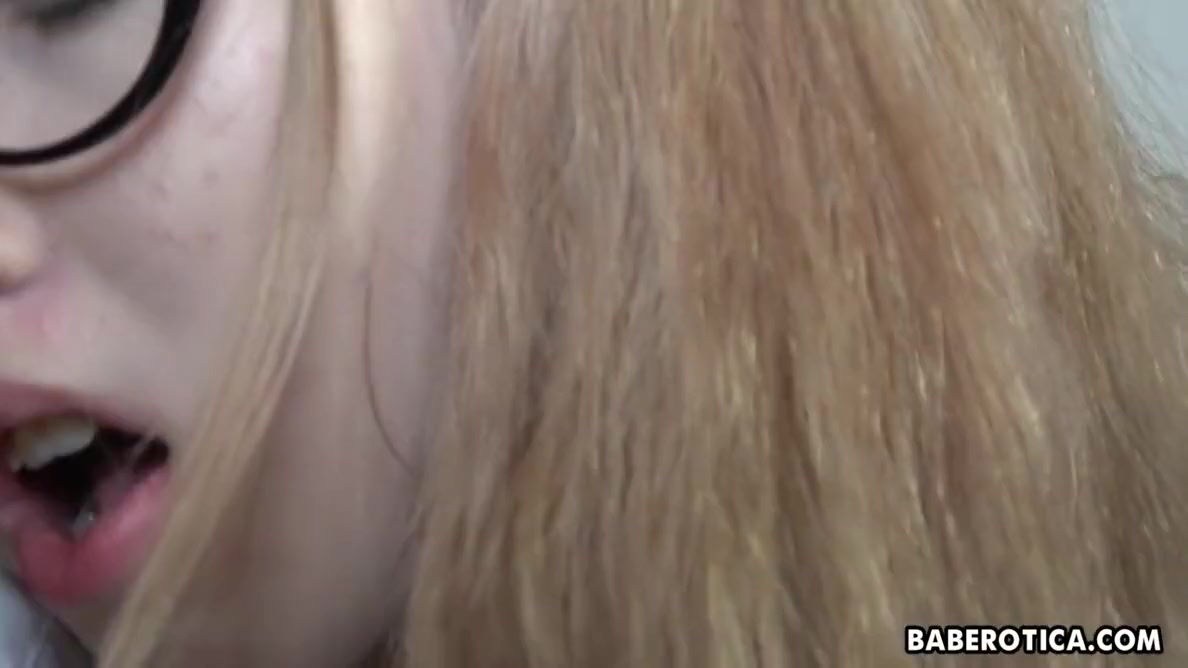 Solo Girl Is Masturbating With A Vibrator, In 4k