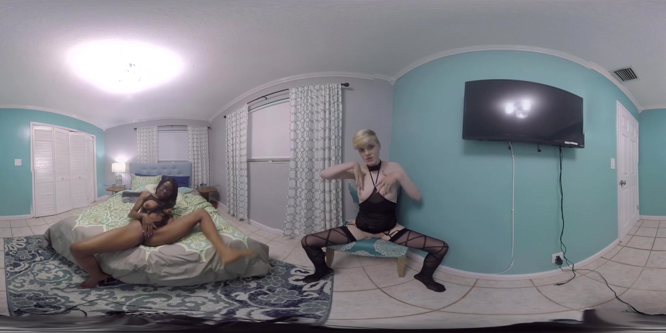 Lesbian Interracial - VirtualPorn360