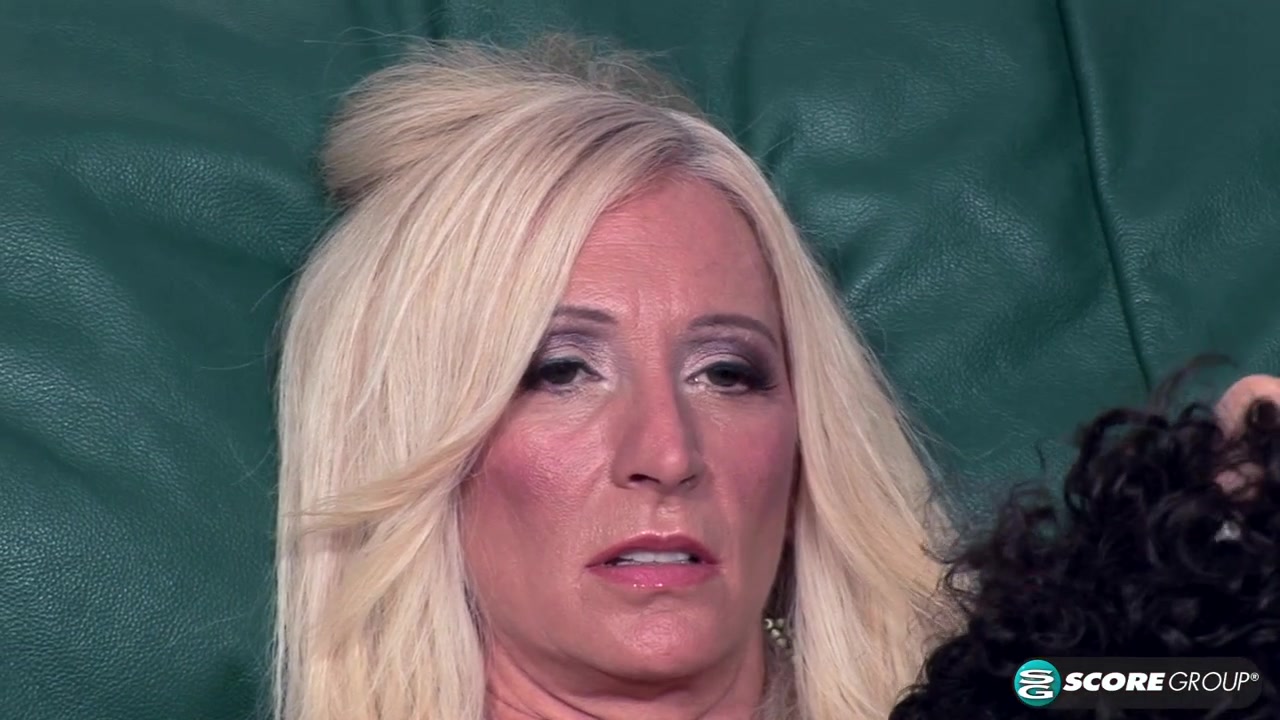 Busty MILF From Fucktown - ScoreVideos