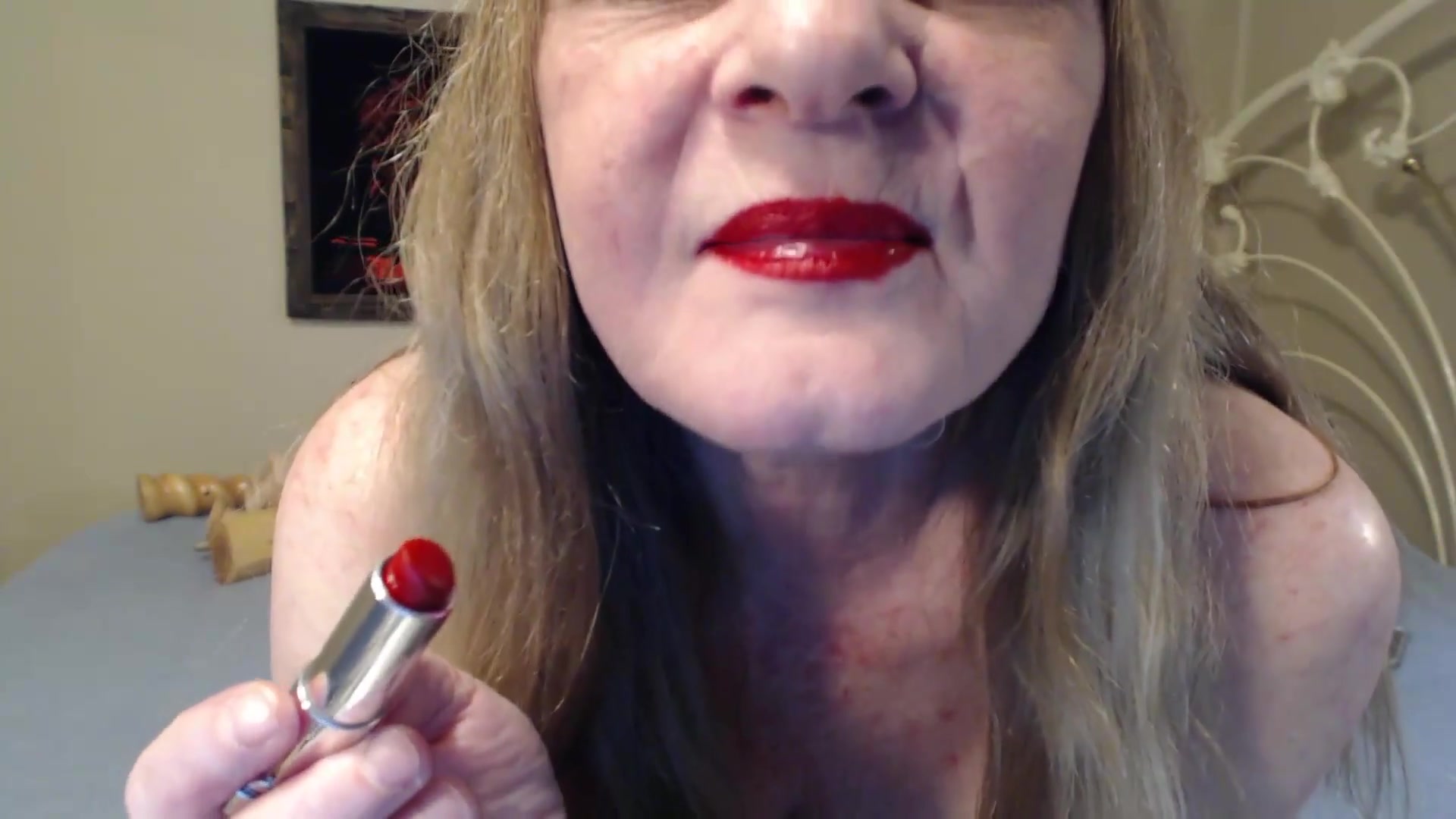 ~Juicy Red Lips On Your Cock - TacAmateurs