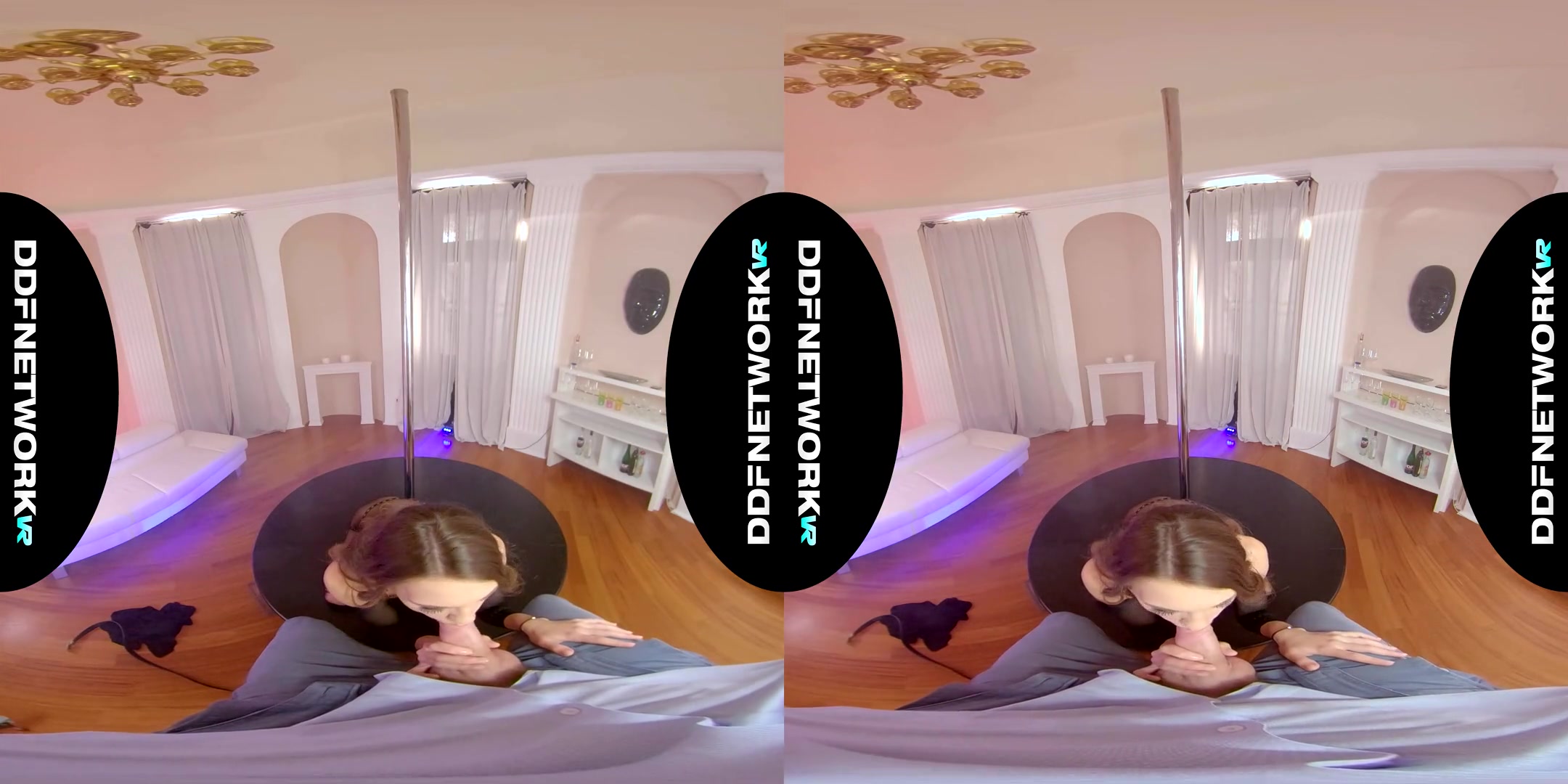 Veronica Clark in Ukrainian Gold - DDFNetworkVR
