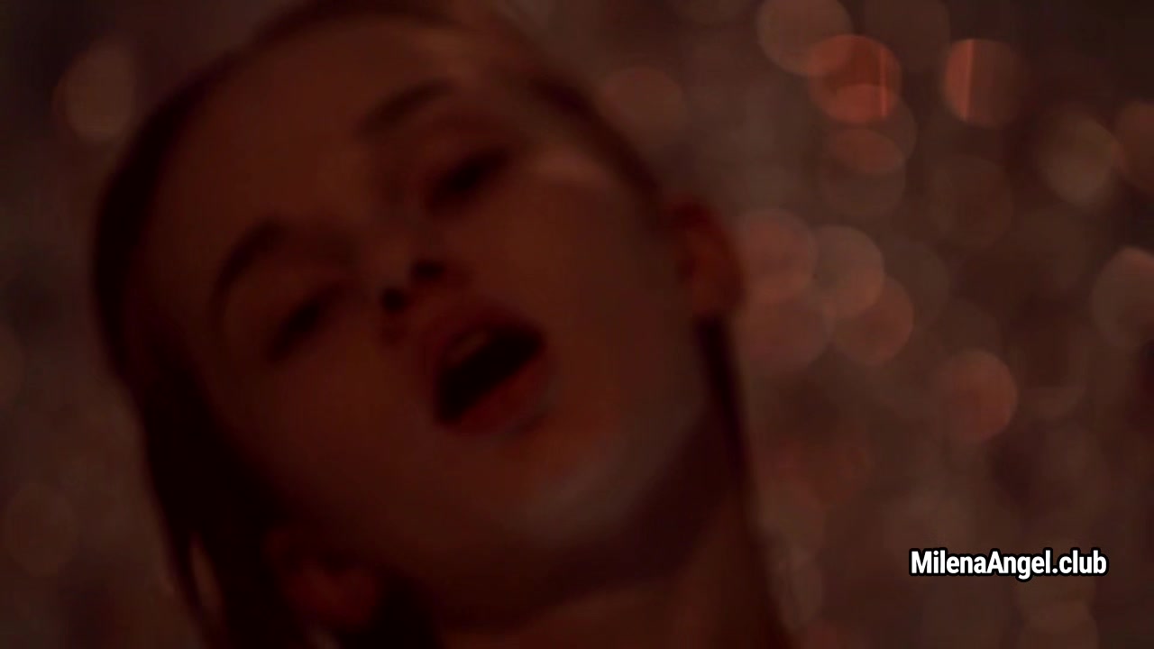 Skinny babe Mylena Angel shows her charms in the shower pod