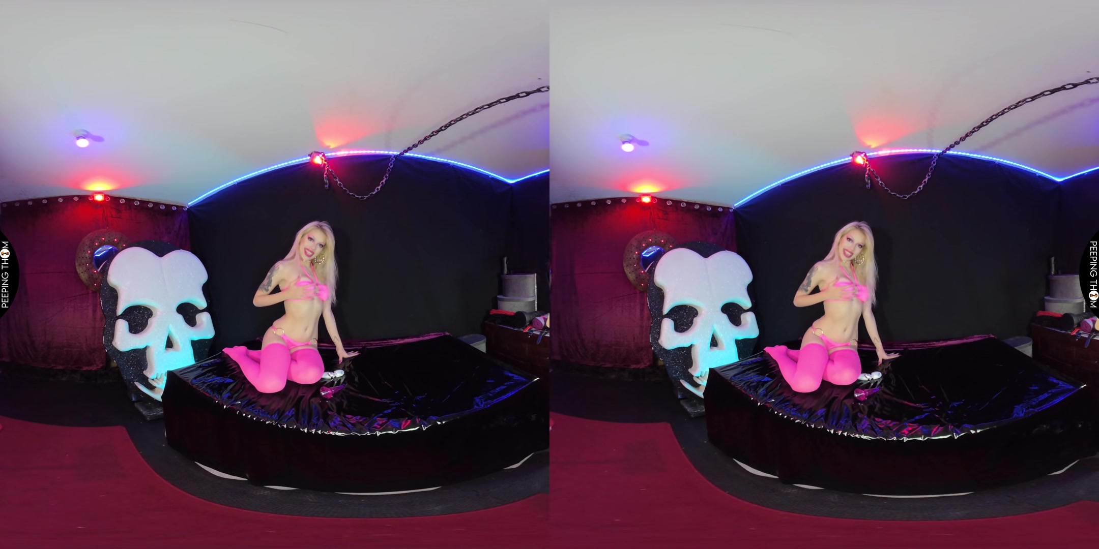 Tiny Squirting teen 18+ - PeepingThom