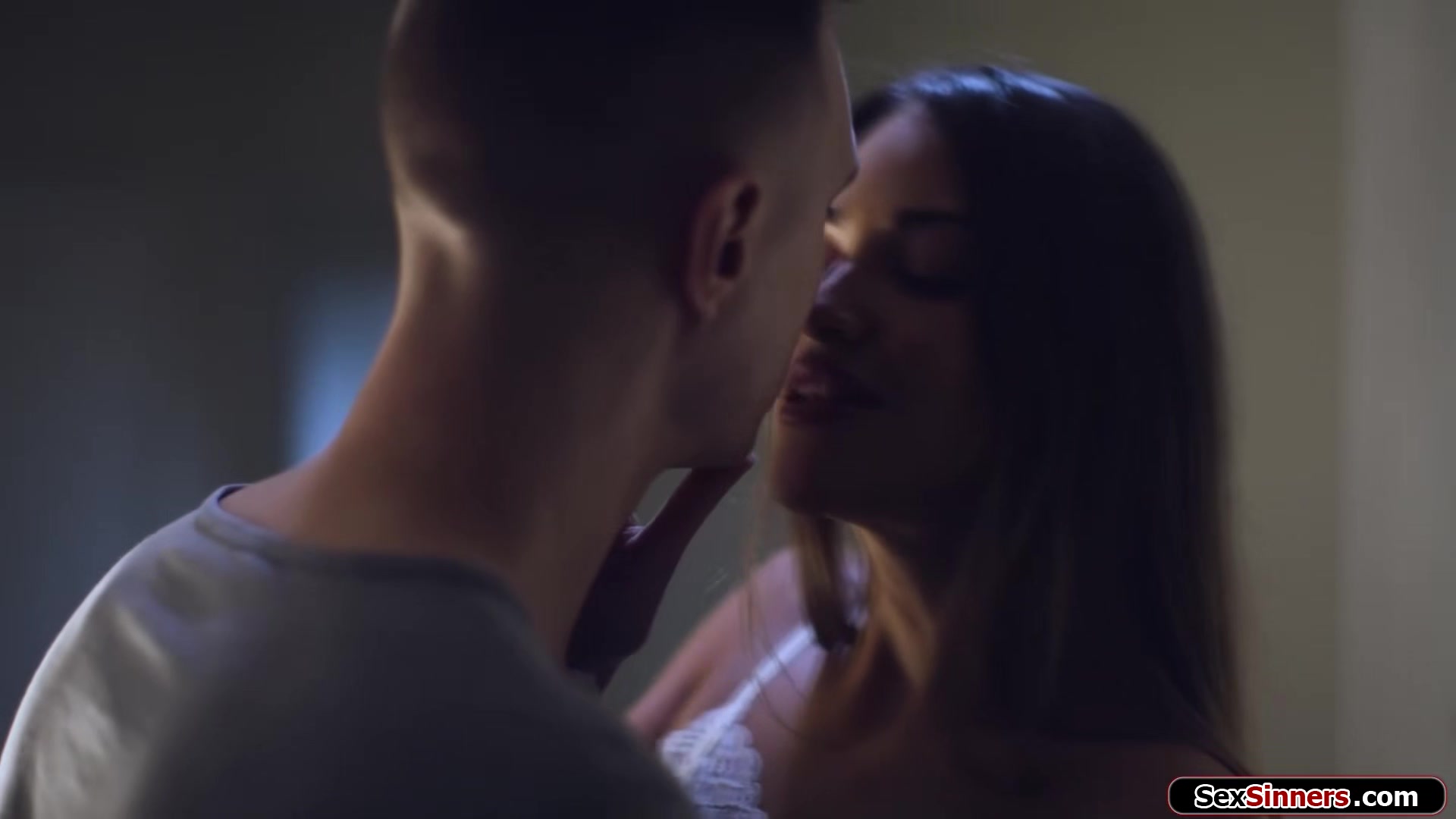 Babe is fucked by gfs stepbro in hallway