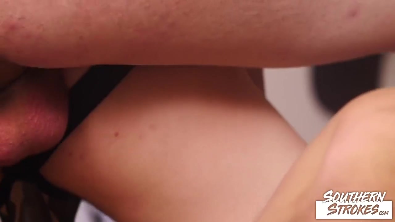 Timber Harvest And Justin Stone In Raw Breeds In Threesome Sex