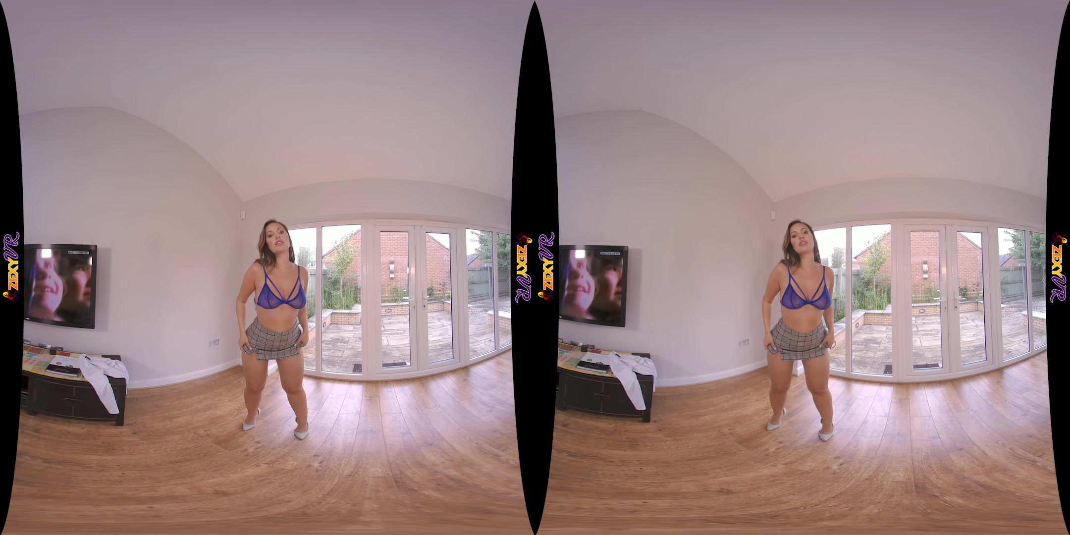 Bursting Out featuring Frankie L - ZexyVR
