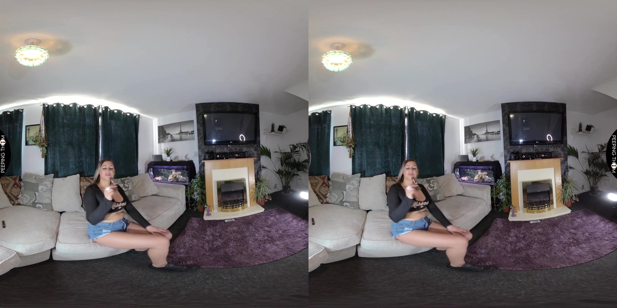Short Shorts Squirt - PeepingThom