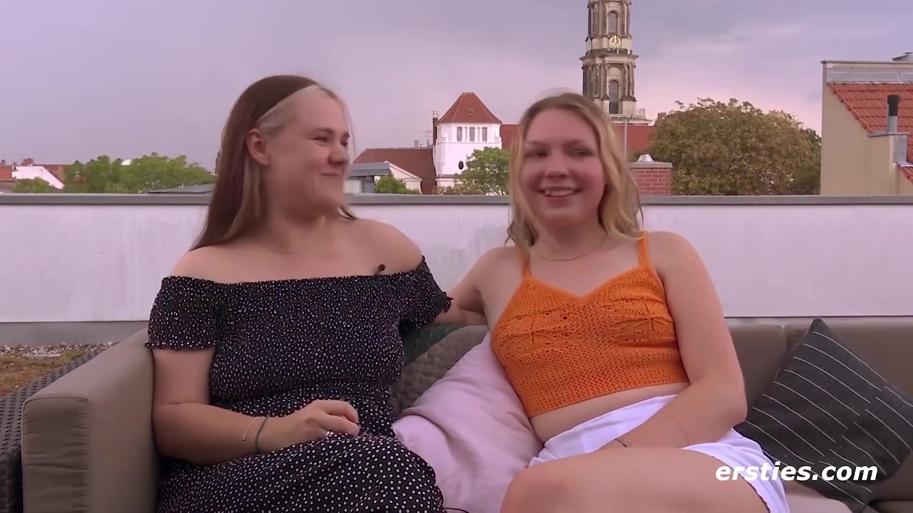 Schone Aussicht Mit Nelio Und Anya An Einem Heib